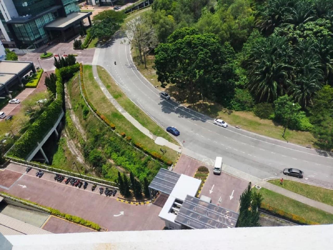 Shaftesbury Residences Cyberjaya Studio Suites Free Parking Buitenkant foto