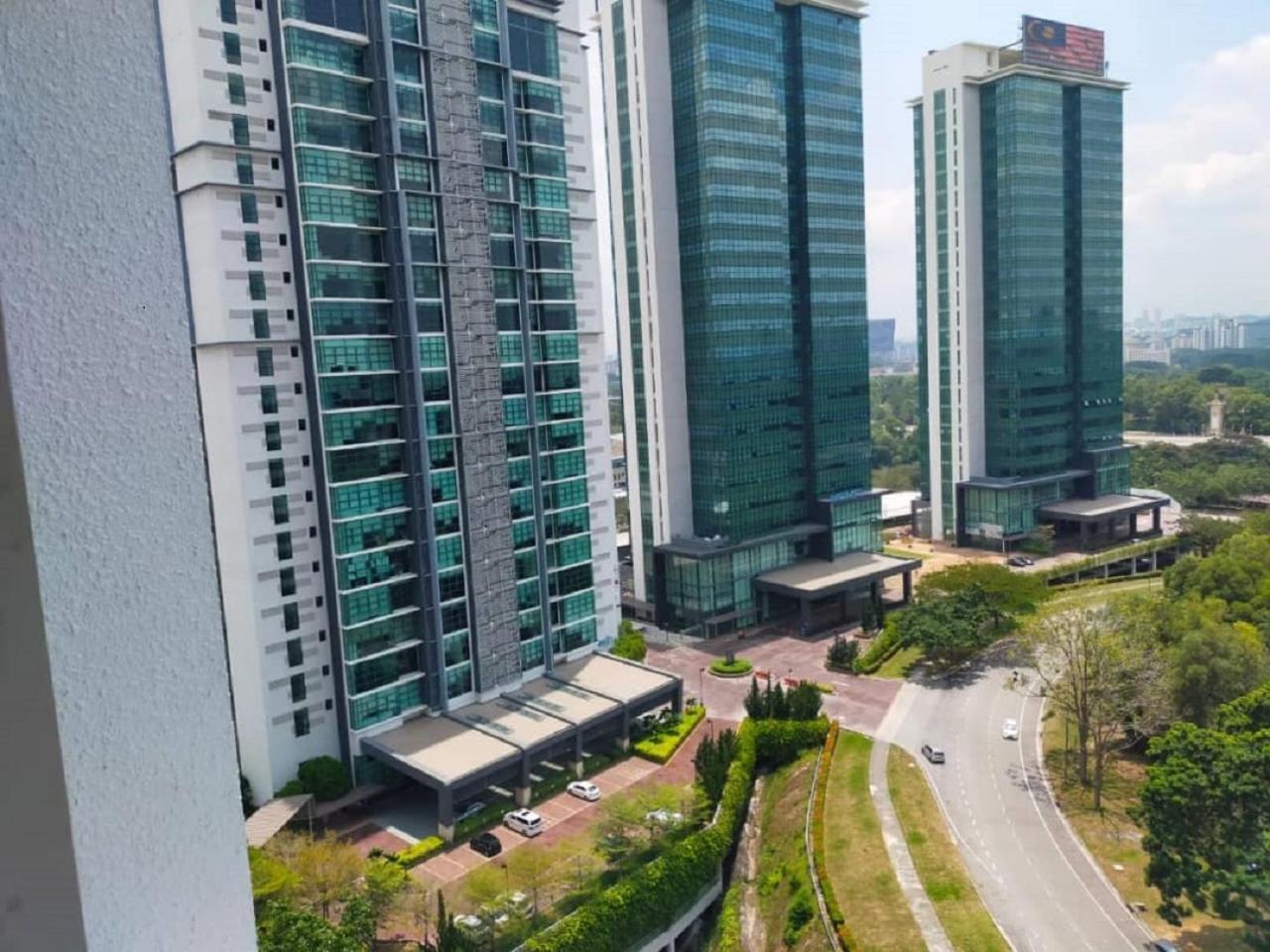 Shaftesbury Residences Cyberjaya Studio Suites Free Parking Buitenkant foto